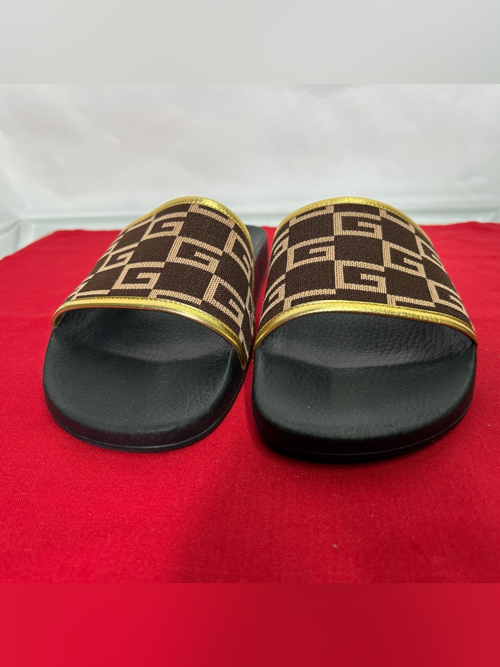 Gucci Sandals Pursuit 72 Knit Slide Brown Gold GG Monogram Slide Sandal Black - Picture 2 of 11